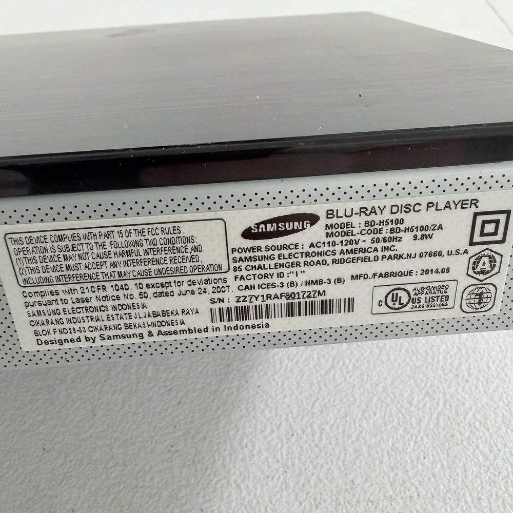 Samsung BD-H5100 Blu-Ray Disc Player HDMI Streamer No Remote TESTED WORKING